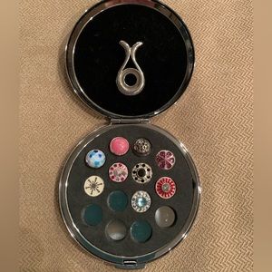 Kameleon sterling silver pendant with 9 interchangeable pops and a storage case